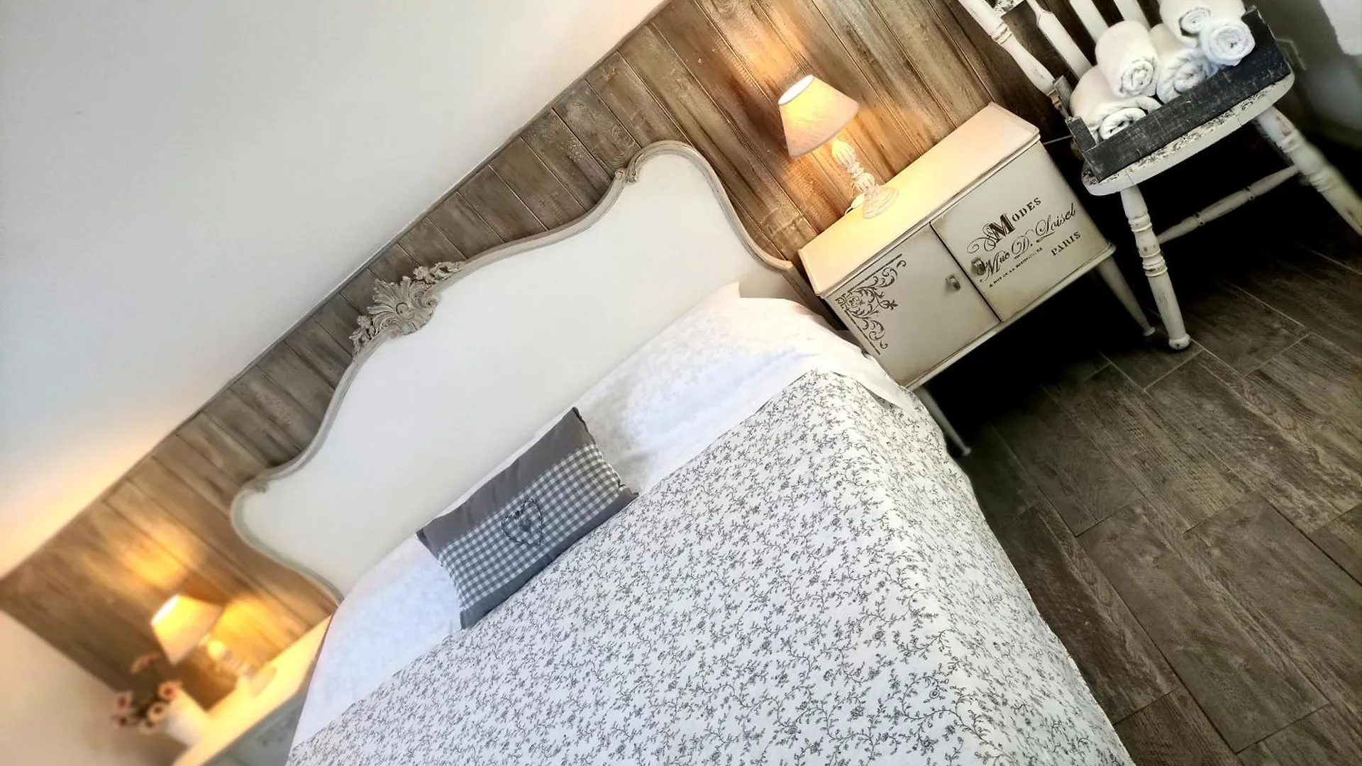 Grotta Dei Puntali B&B Carini 0*,  Italië