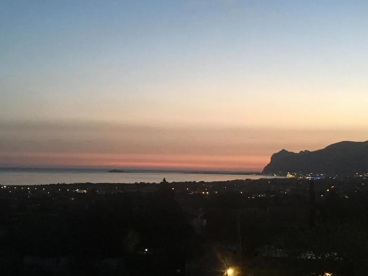 Bed and breakfast Grotta Dei Puntali B&B Carini Italia